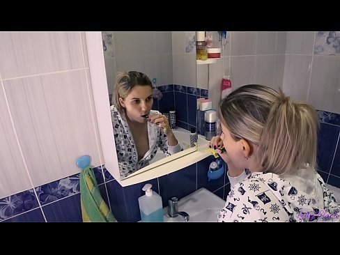 ❤️ Mae darnia gyda ifanc mewn pyjamas yn dod i ben cum llafar yn ass - letty du ☑Fideo ffycin  ar cy.com-full-porner.ru